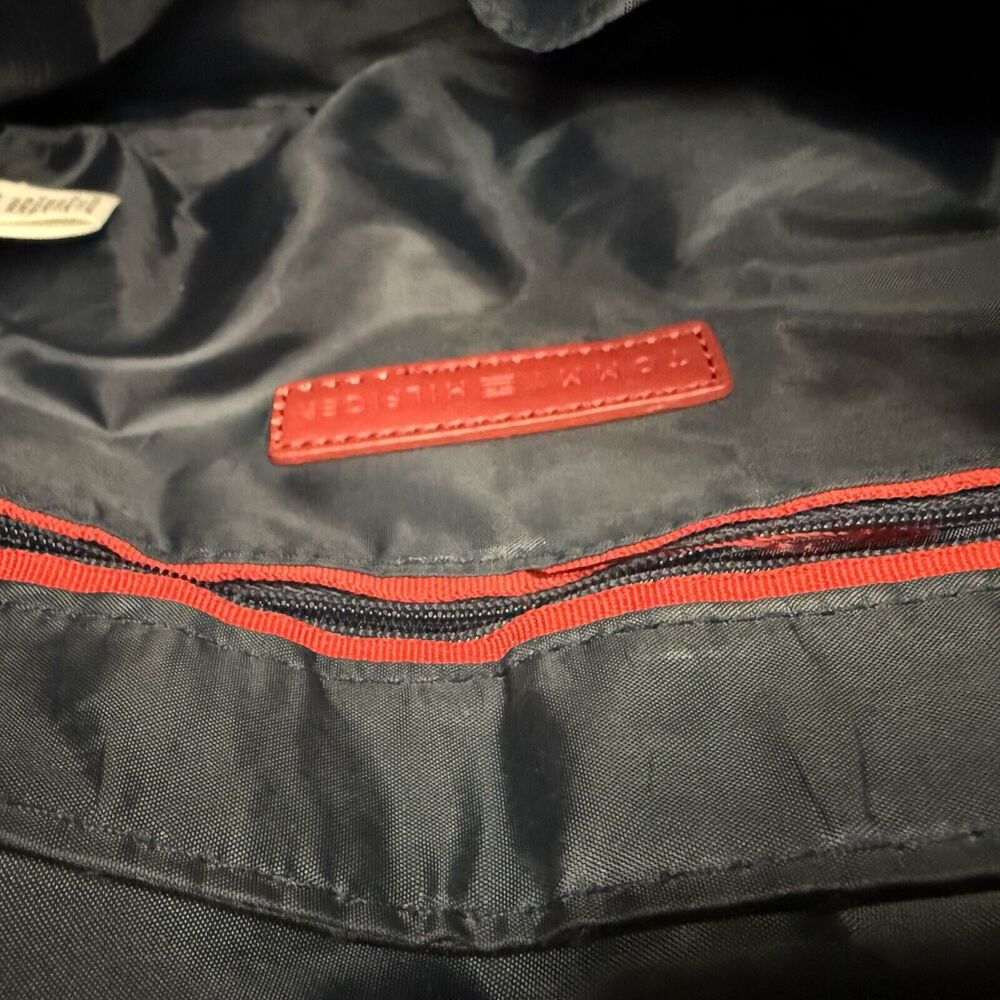 TOMMY HILFIGER Front Flap Crossbody Handbag Black with Logo - Picture 3 of 4